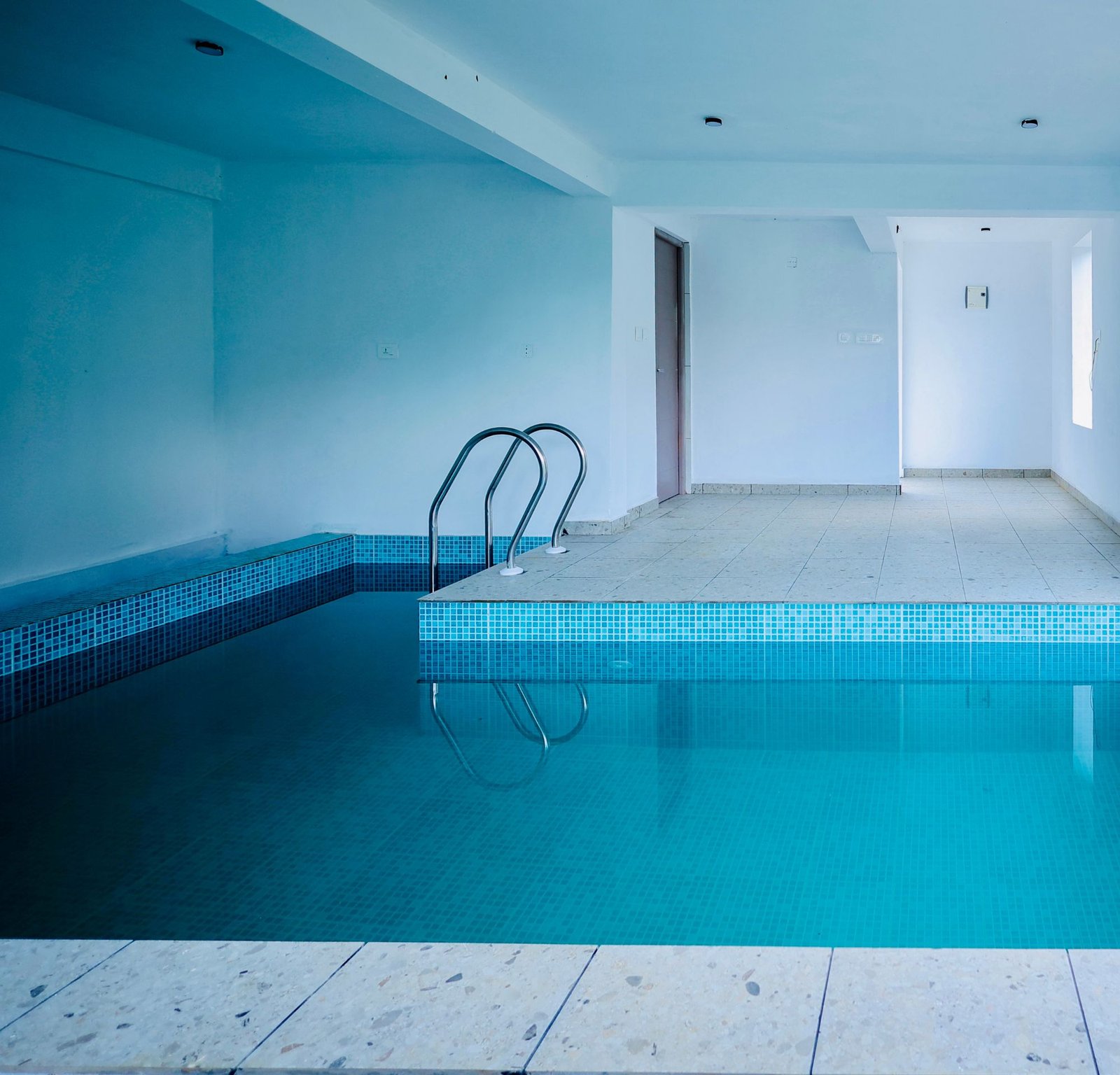 Private Pool Villa Kakkadampoyil - Luxury stay with personal infinity pool overlooking valleys